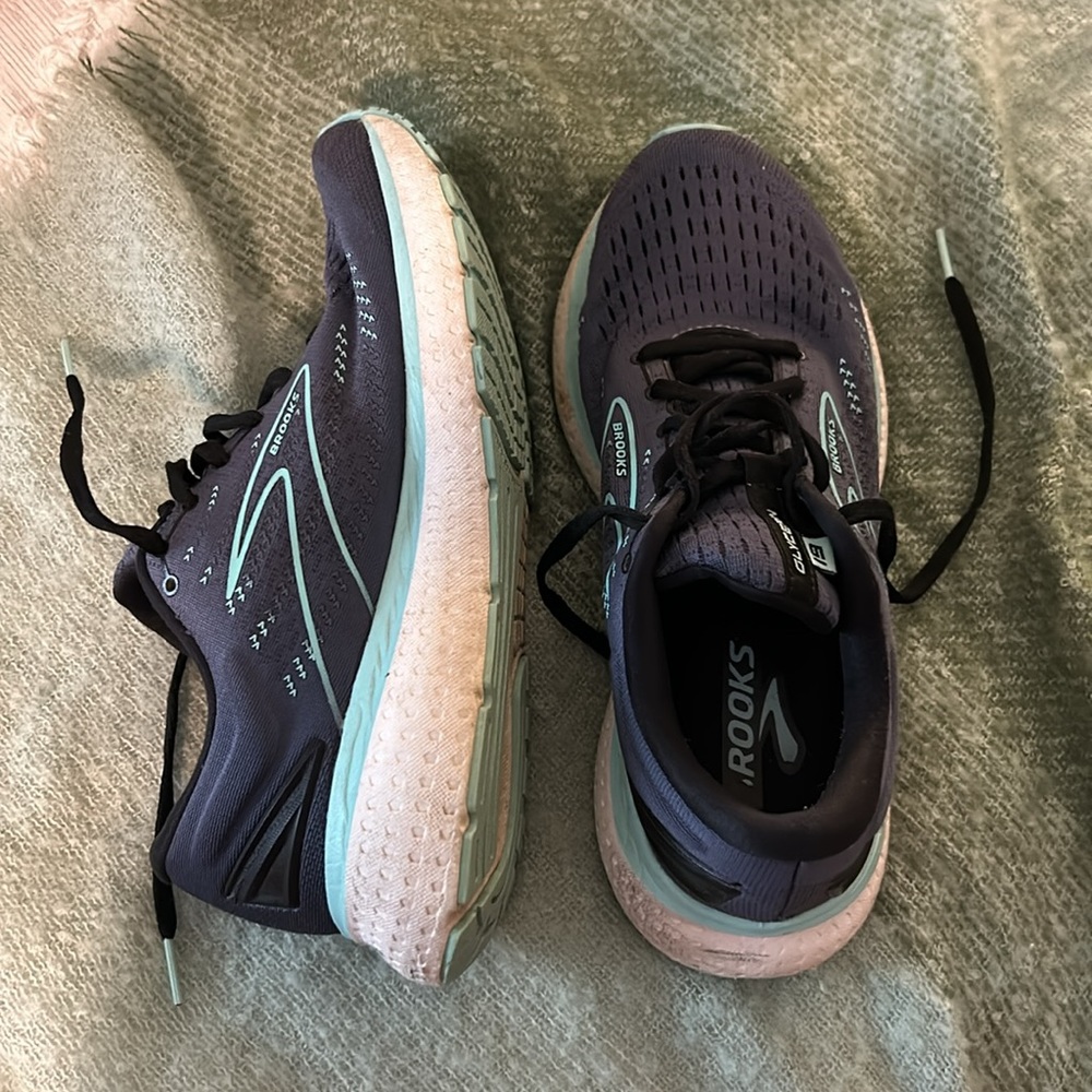 Brooks Women's Glycerin 19 Neutral Running Shoe